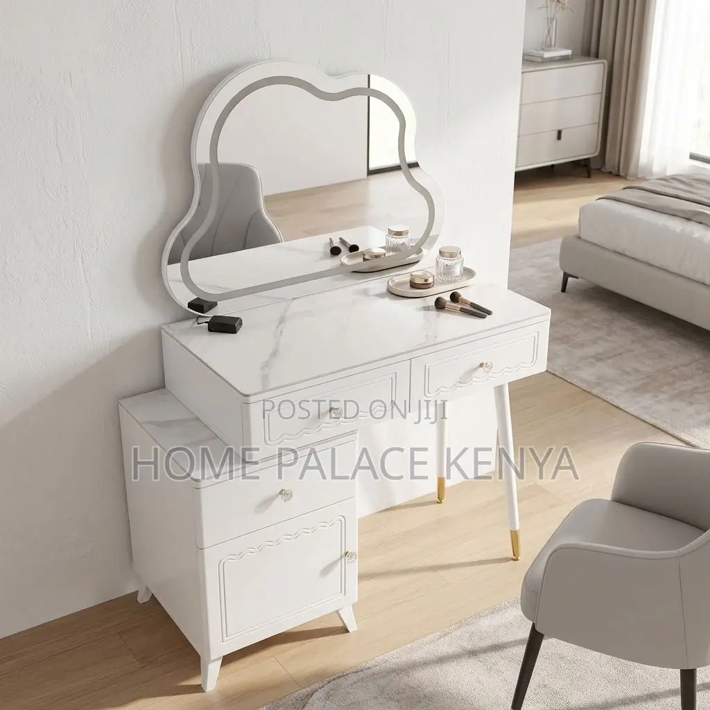 Vanity Set; White LED Mirrored Vanity Makeup Set