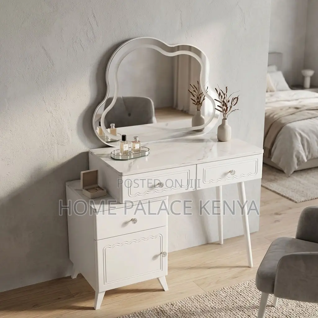 Vanity Set; White LED Mirrored Vanity Makeup Set