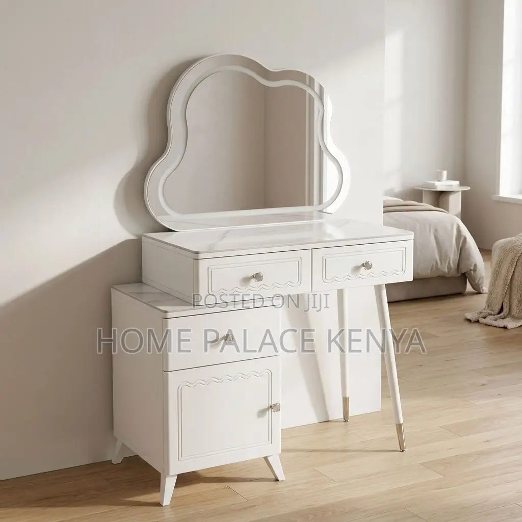 Vanity Set; White LED Mirrored Vanity Makeup Set
