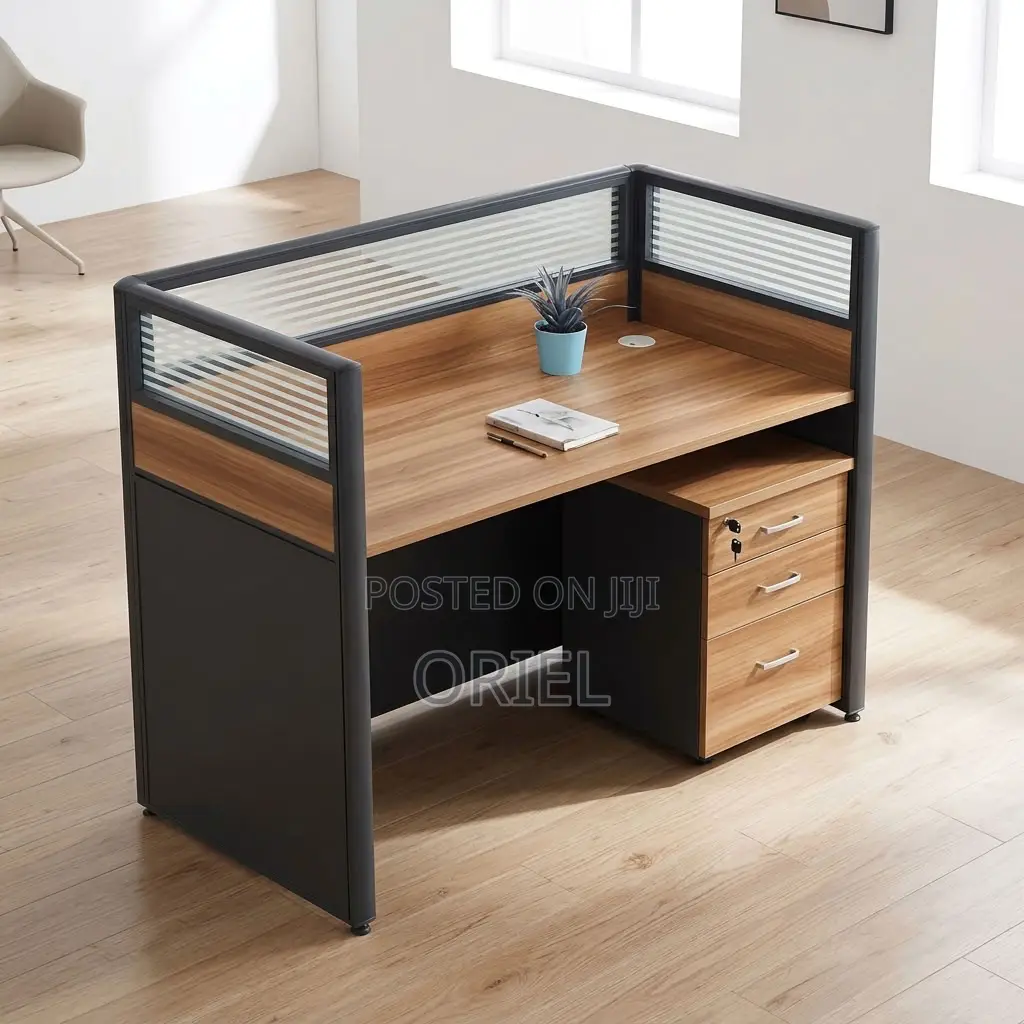 Office Workstation : 1-User Office Work Desk