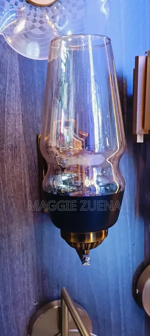 Indoor Glass Wall Scone