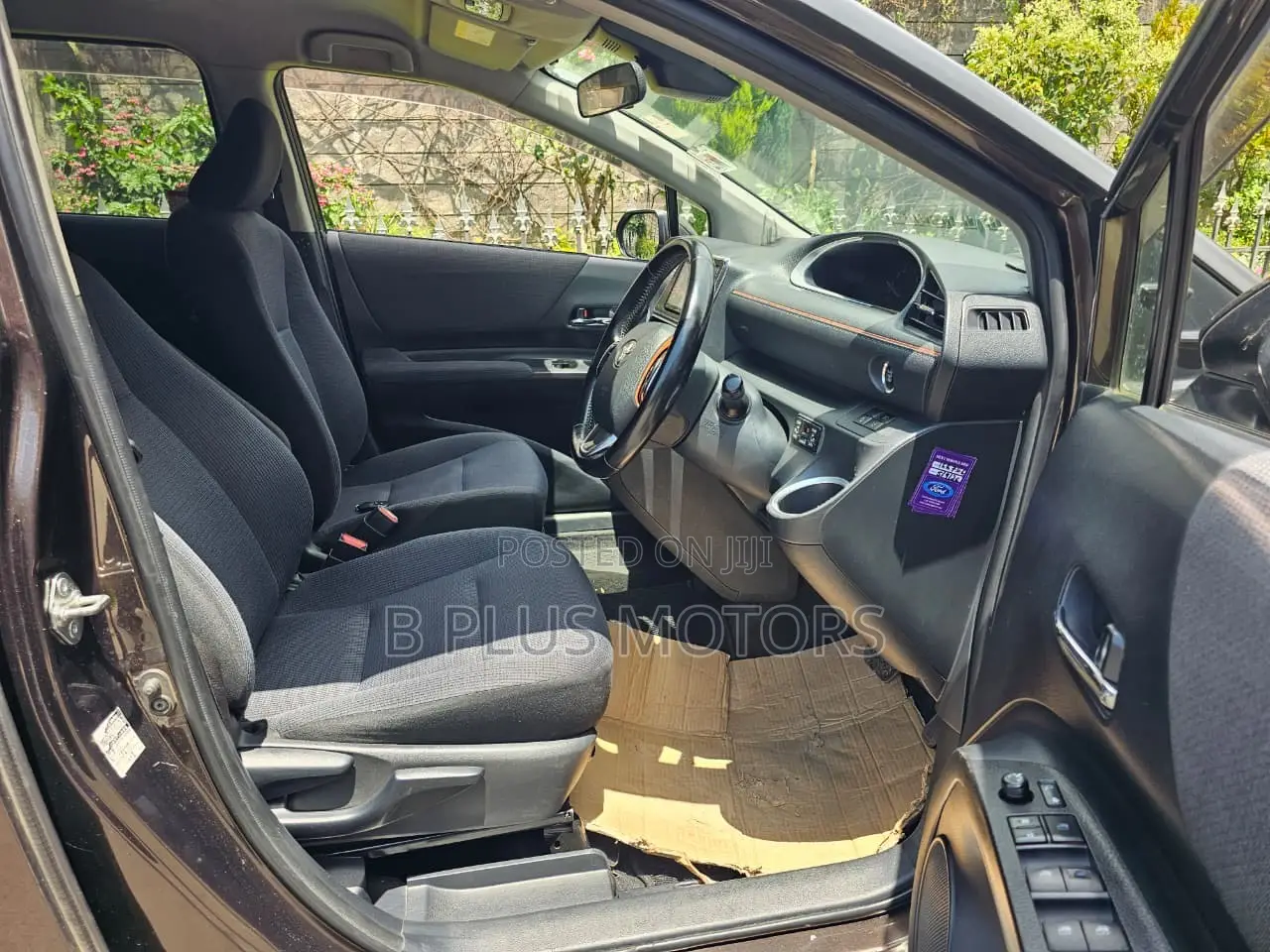 Toyota Sienta 2016 Gray