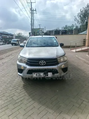 Toyota Hilux 2016 Silver