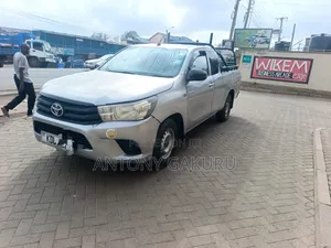 Toyota Hilux 2016 Silver