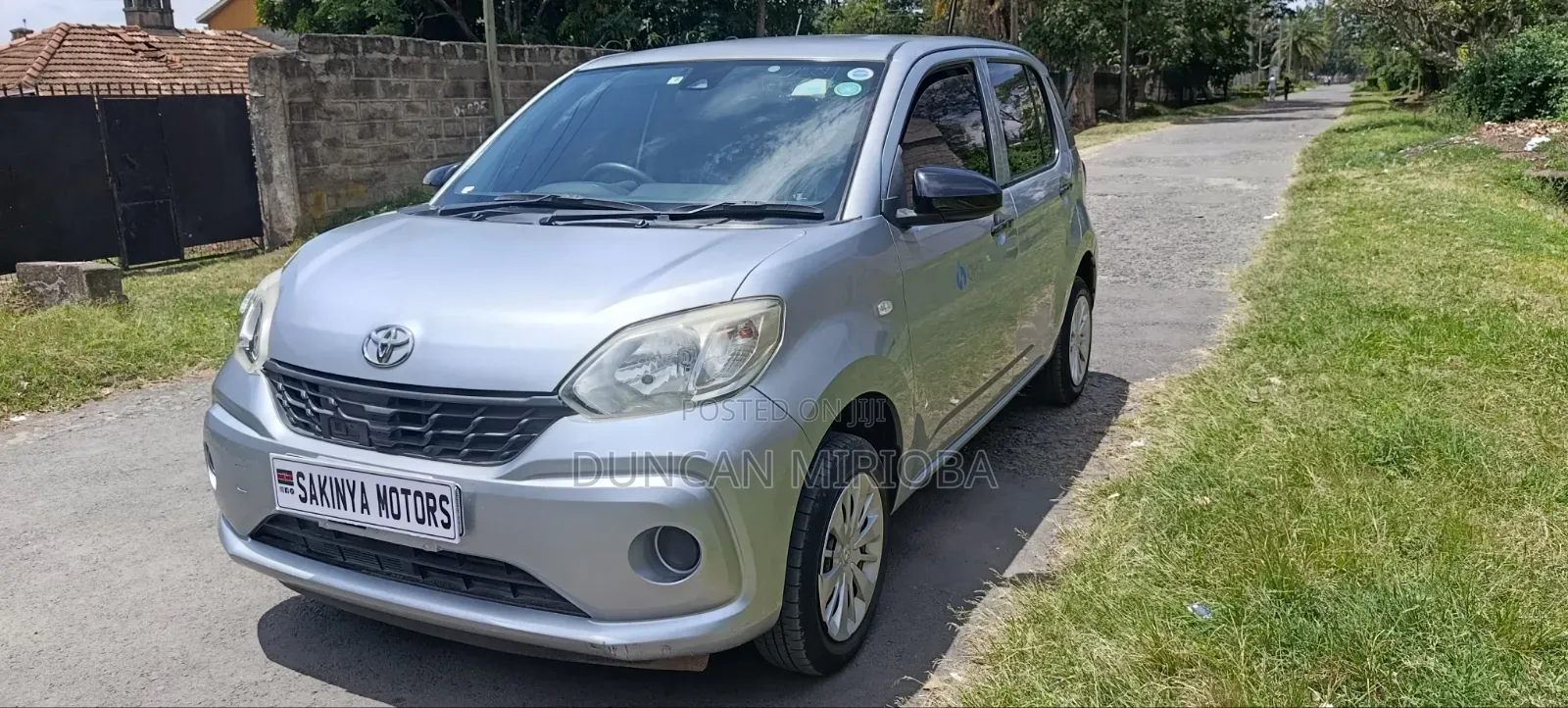 Toyota Passo 2019 Silver
