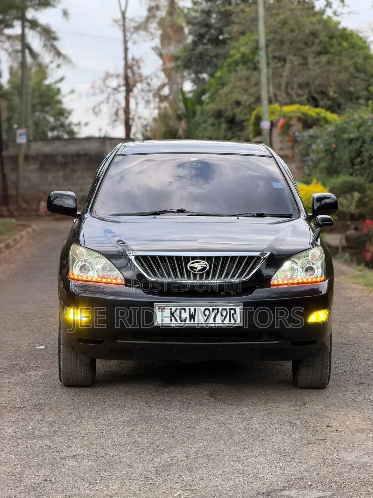 Toyota Harrier 2.4 2012 Black