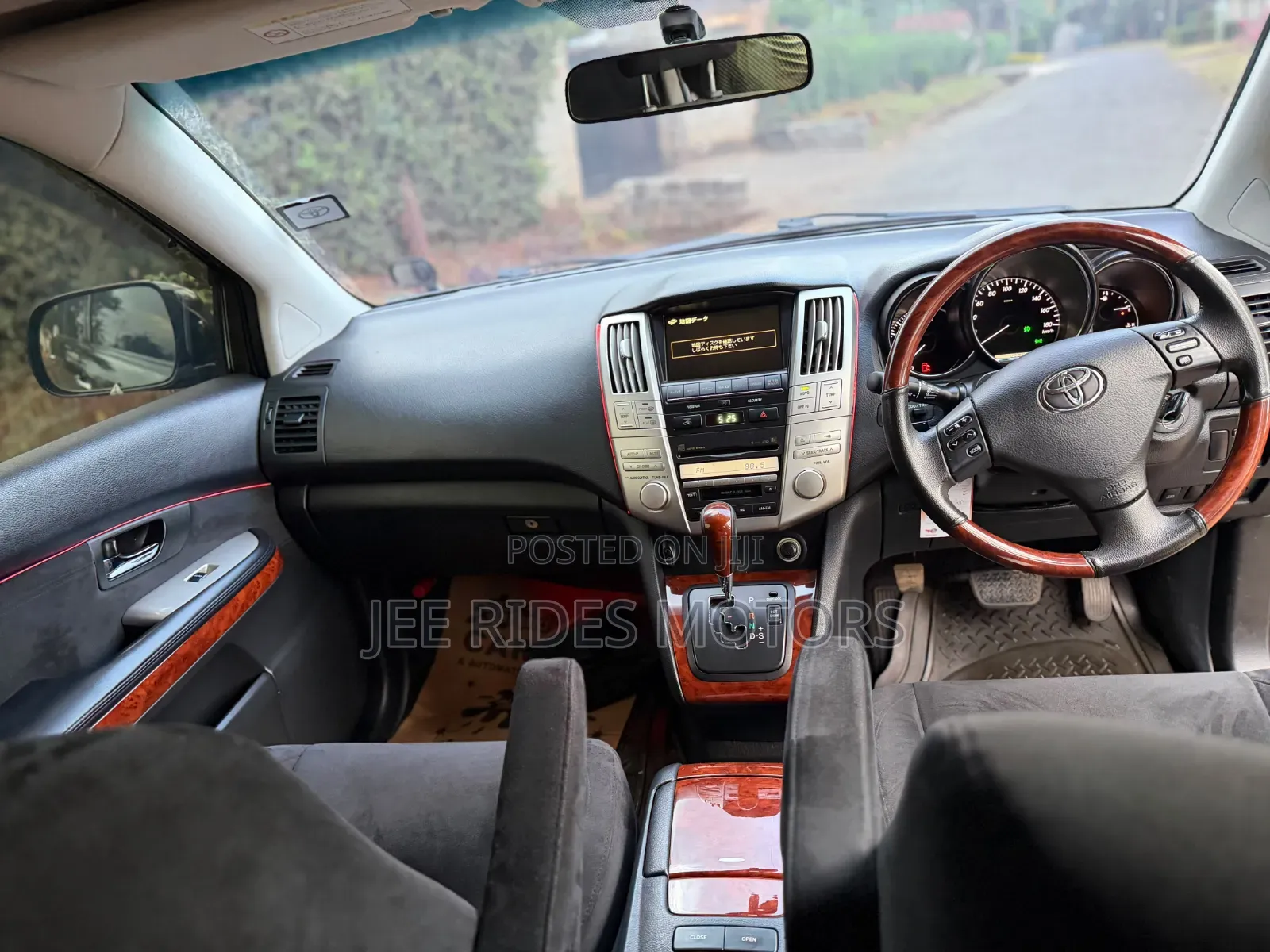 Toyota Harrier 2.4 2012 Black