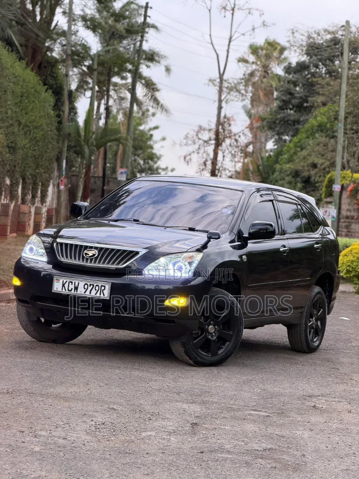 Toyota Harrier 2.4 2012 Black