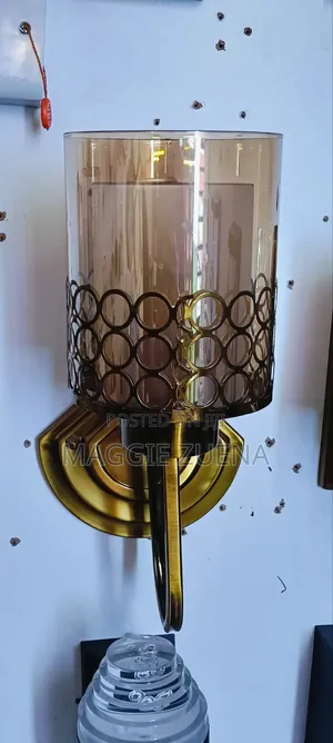 Glas Wall Scone