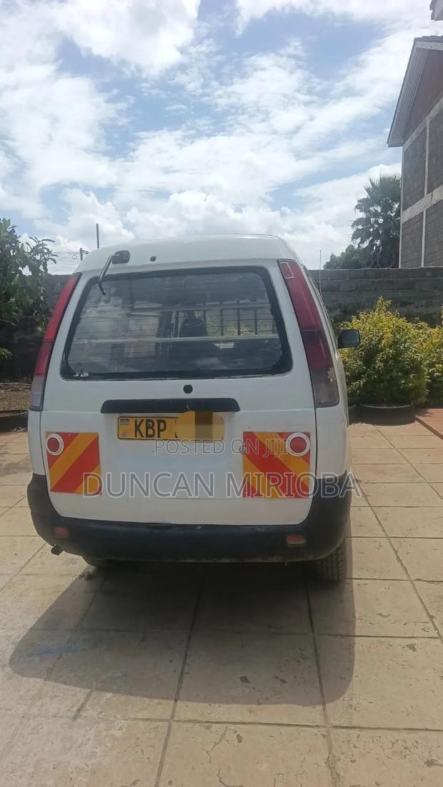 Toyota TownAce 2011 White - thumbnail 2