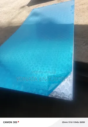 Industrial Aluminum Chequred Plate 1mm Available