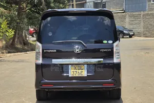 Honda Stepwgn 2015 Maroon