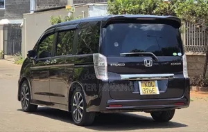 Honda Stepwgn 2015 Maroon