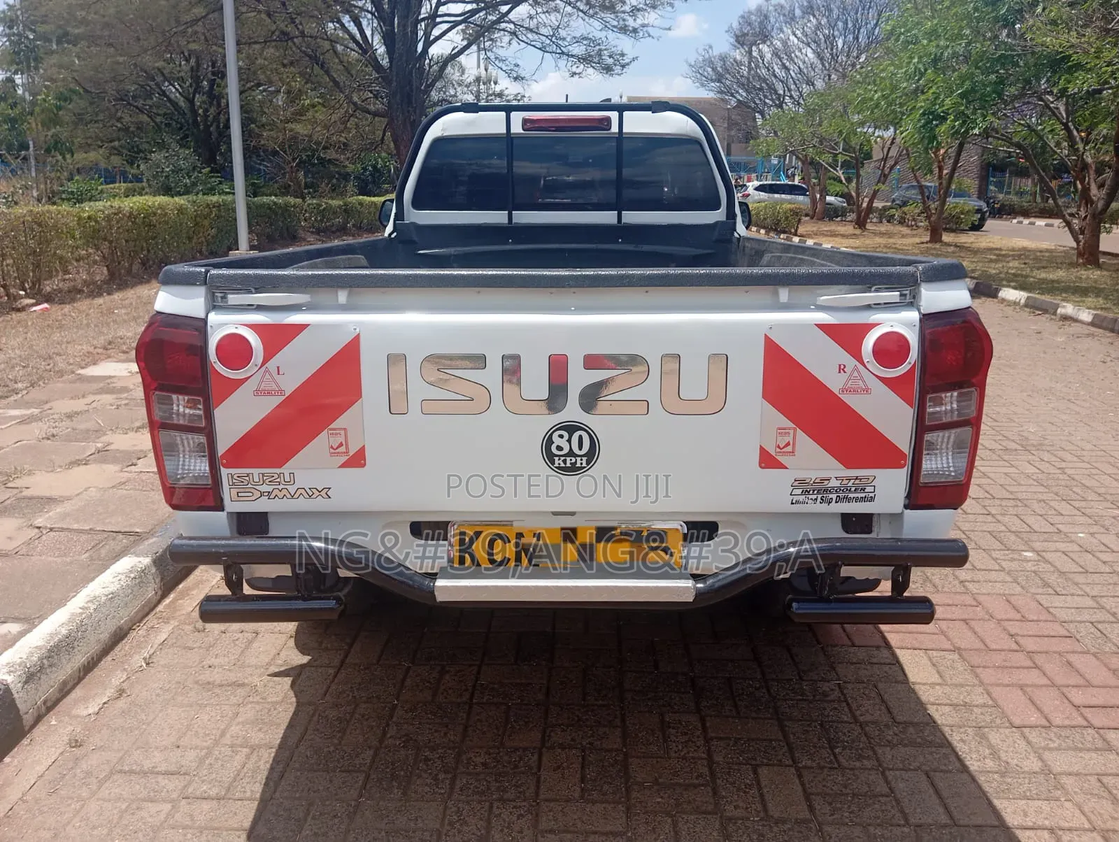 Isuzu D-MAX 2017 White