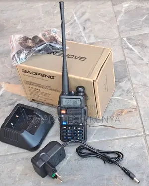 BAOFENG UV-5R Dual Band Two-Way Radio With Ear Piece