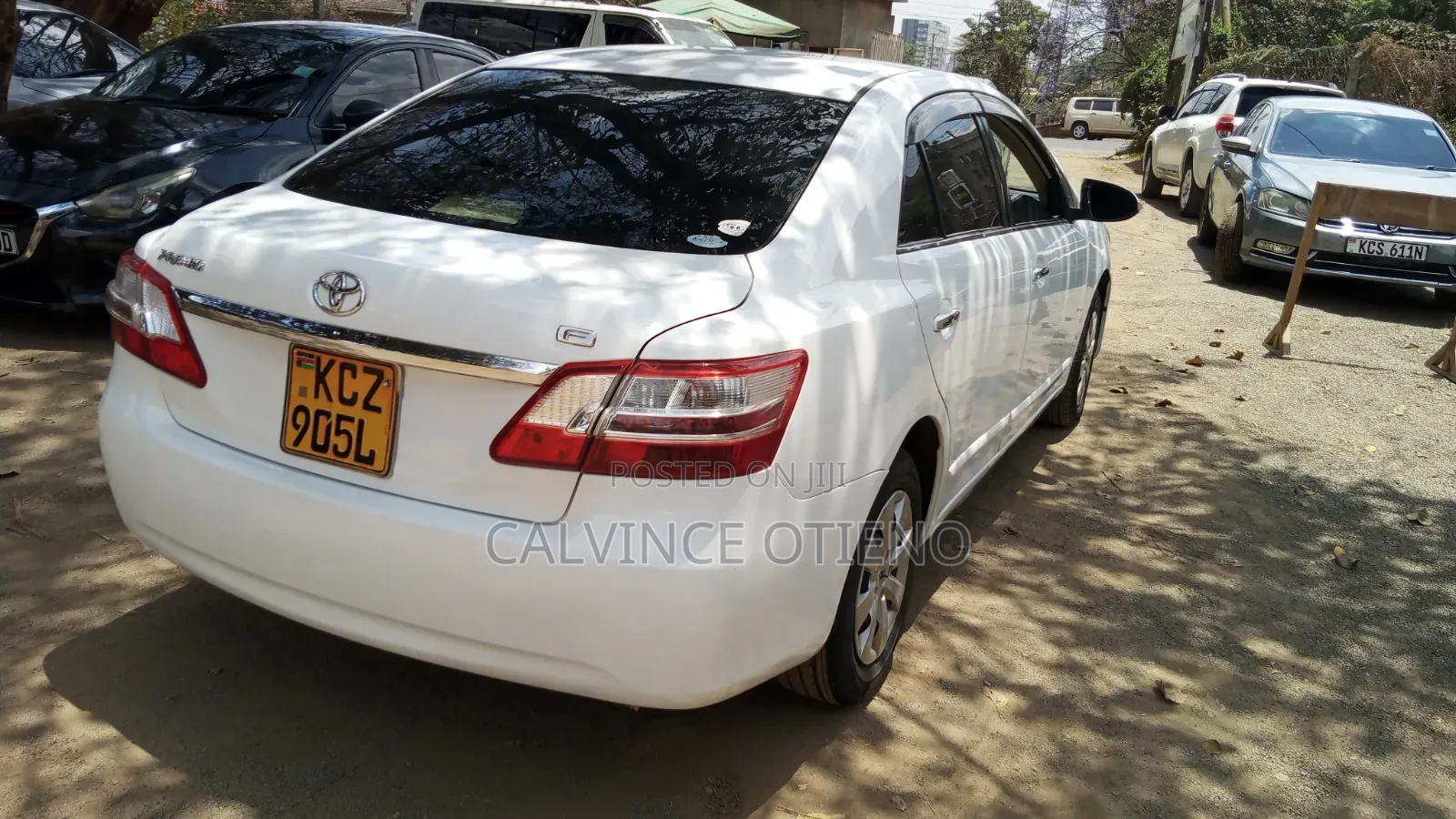 Toyota Premio 2013 White