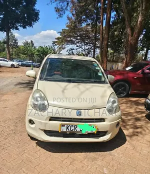 Toyota Passo 2011 Off white