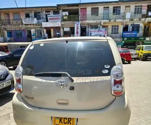Toyota Passo 2011 Off white