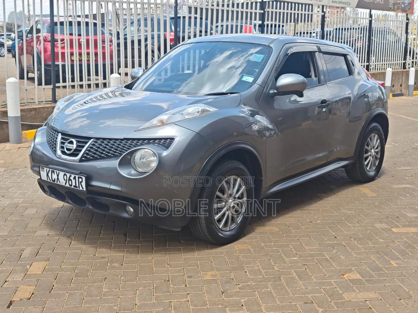 Nissan Juke 2012 Gray