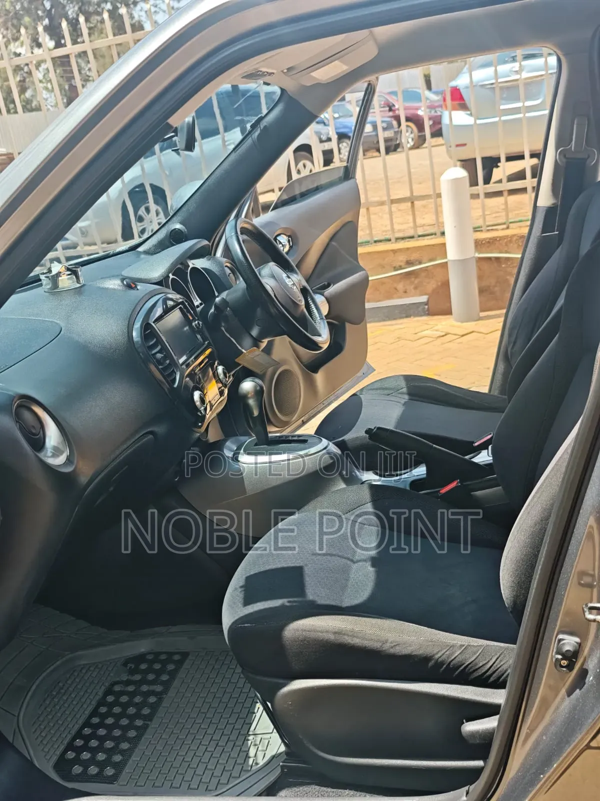 Nissan Juke 2012 Gray
