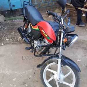 Honda CB 2021 Red