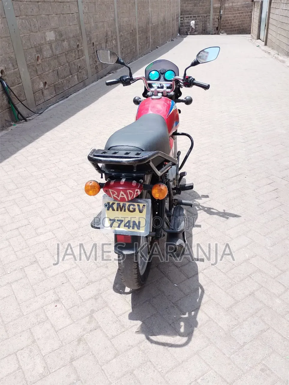 Bajaj Boxer 125 2025 Red