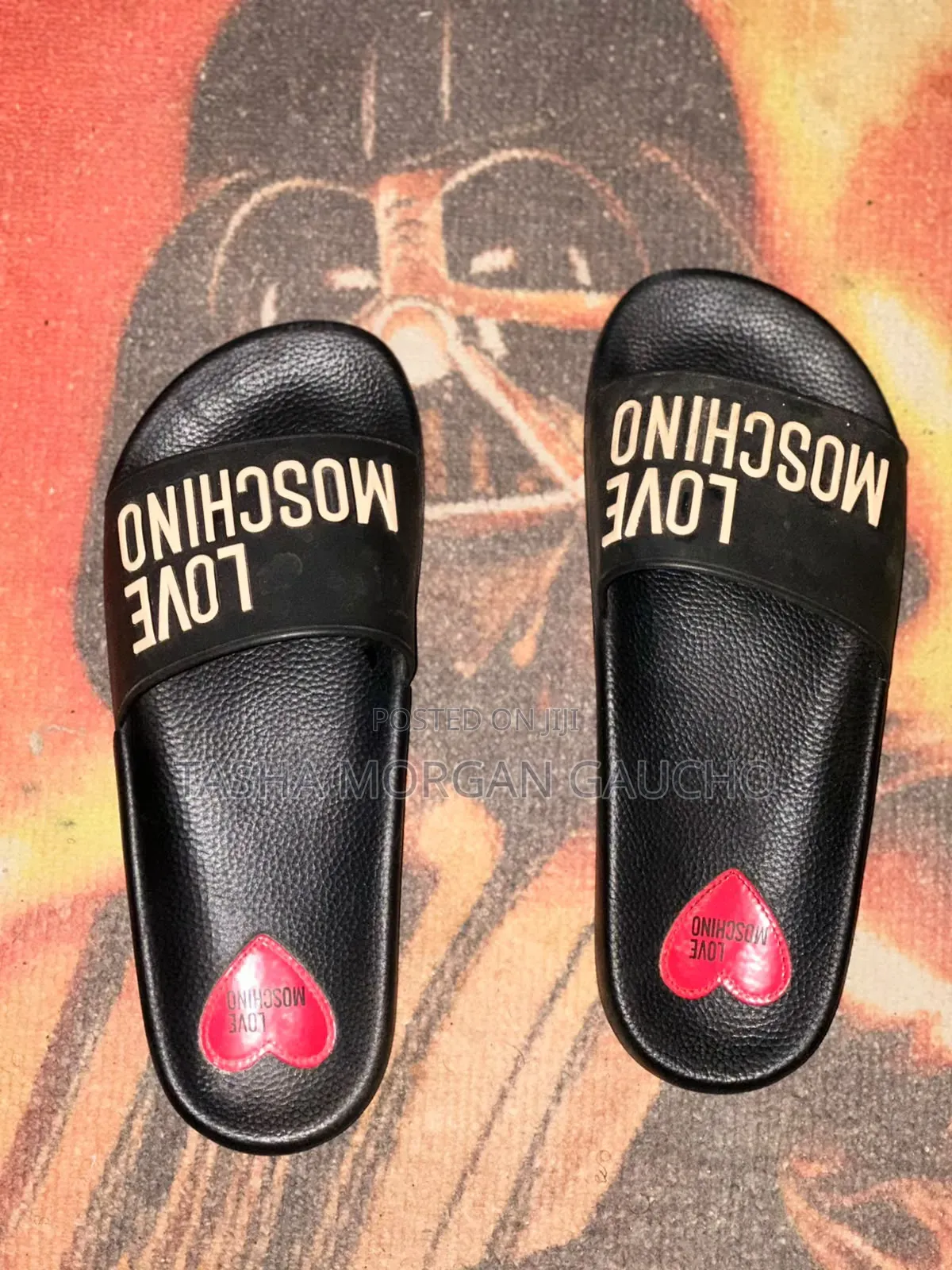 Slides Moschino