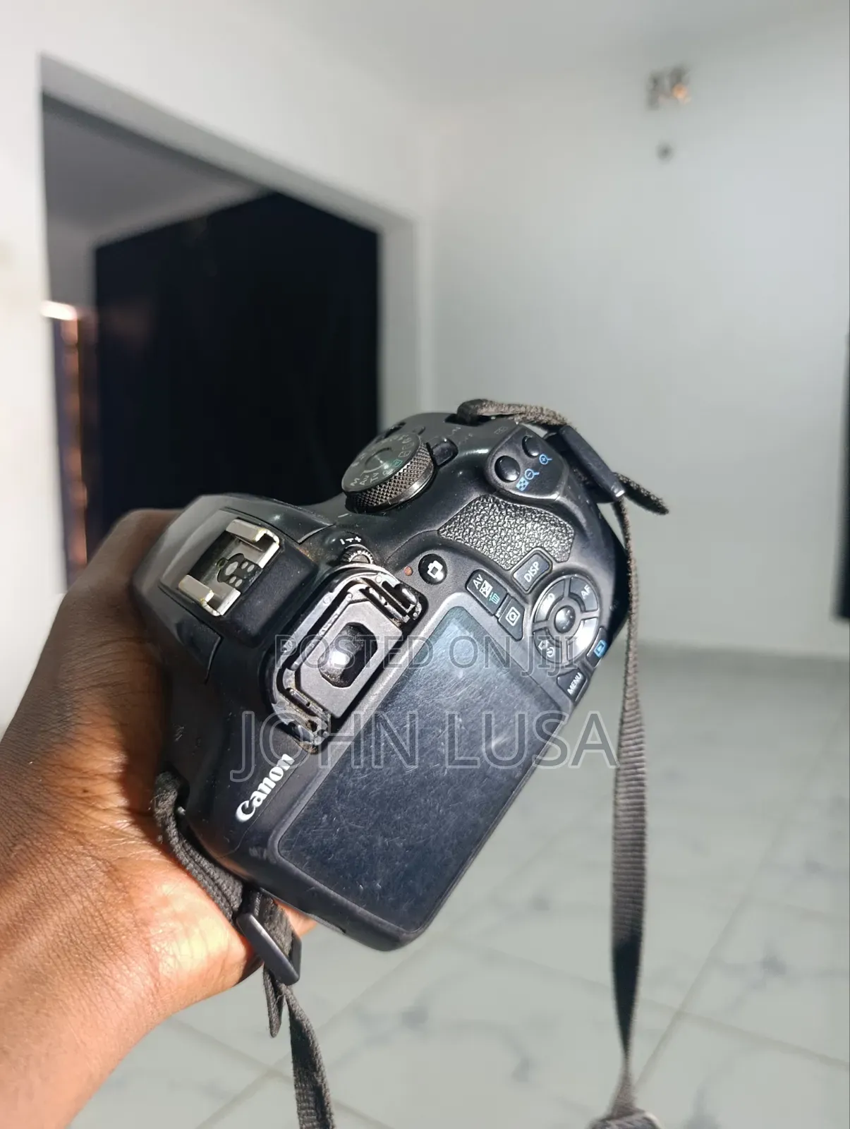 Canon 2000d