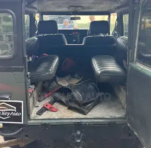 Land Rover Defender 1976 Green