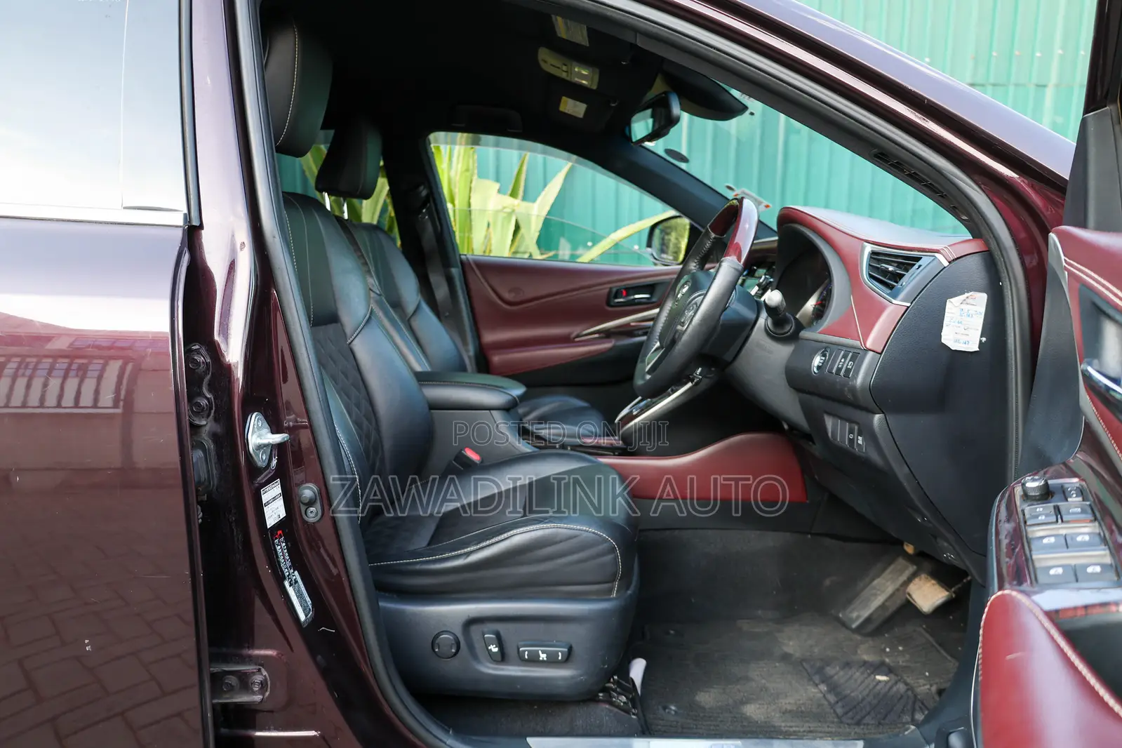 Toyota Harrier 2.0 2014 Maroon