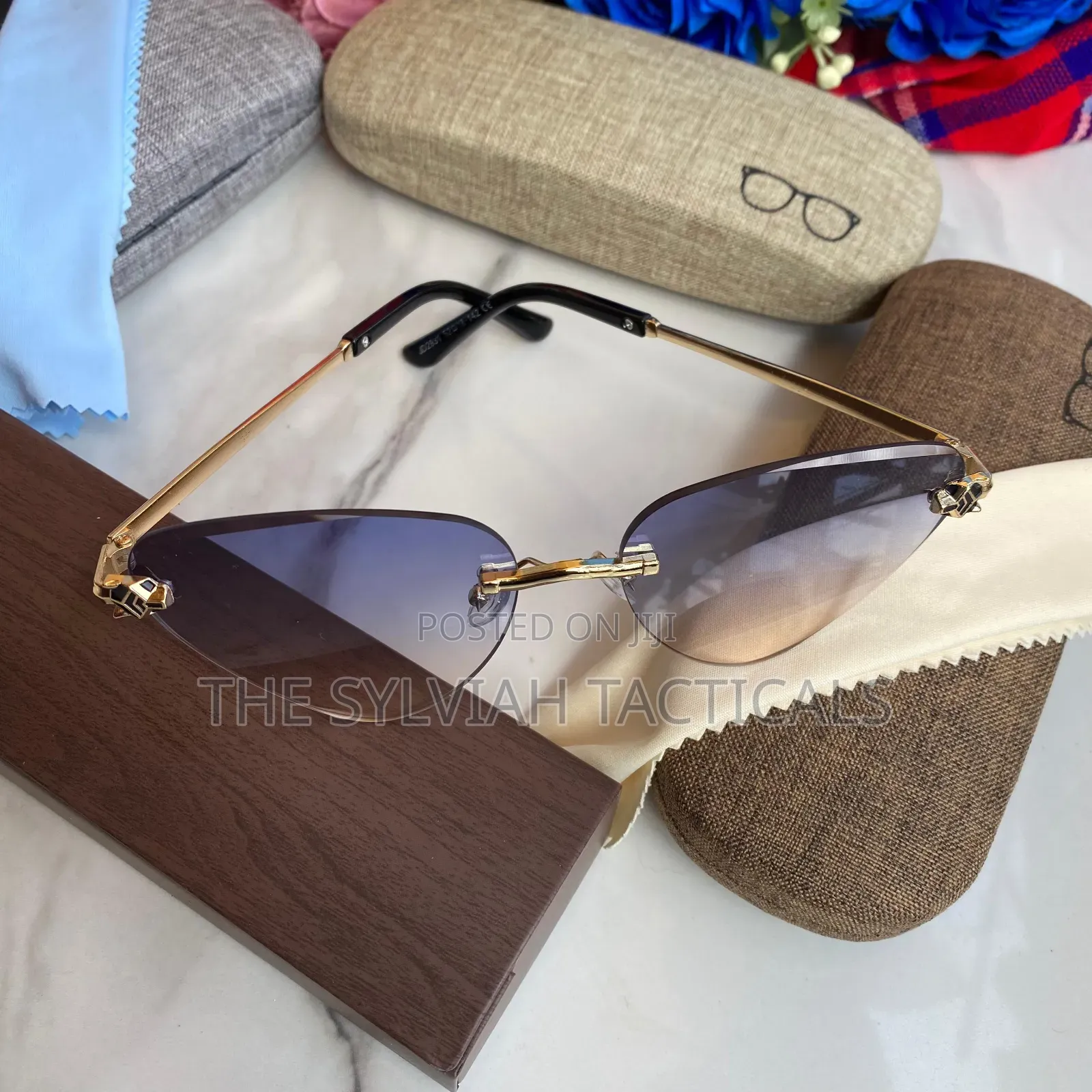 High Quality Fashion 
Level Up Your Look Instantly