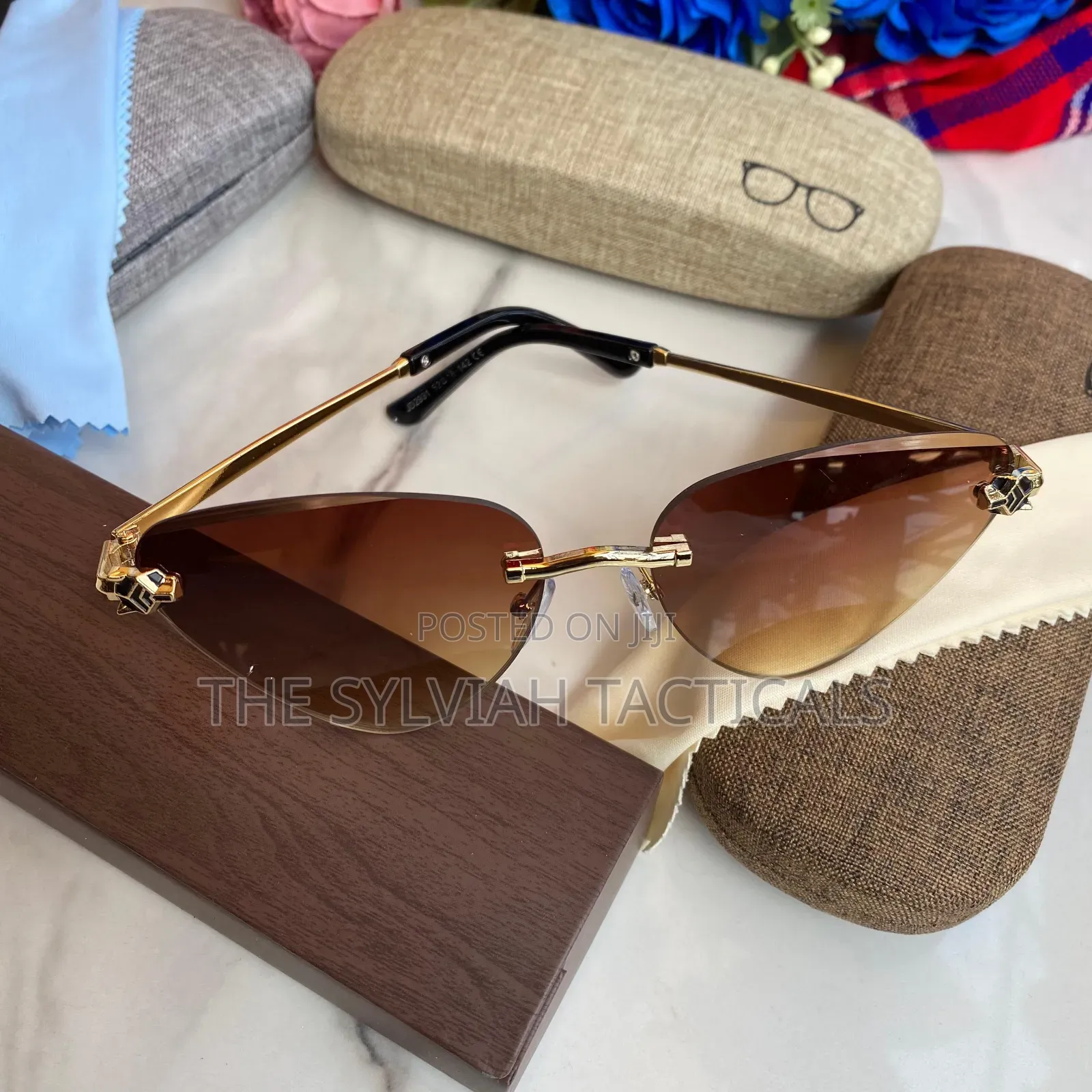 High Quality Fashion 
Level Up Your Look Instantly