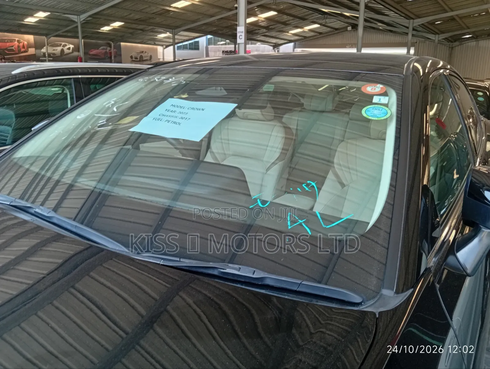 Toyota Crown XLE 2023 Black