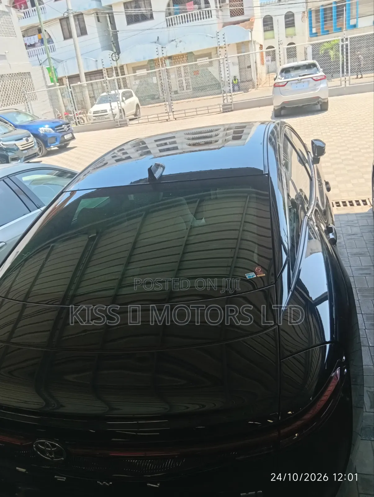 Toyota Crown XLE 2023 Black
