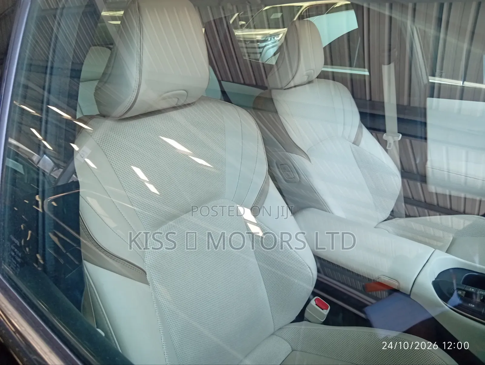 Toyota Crown XLE 2023 Black
