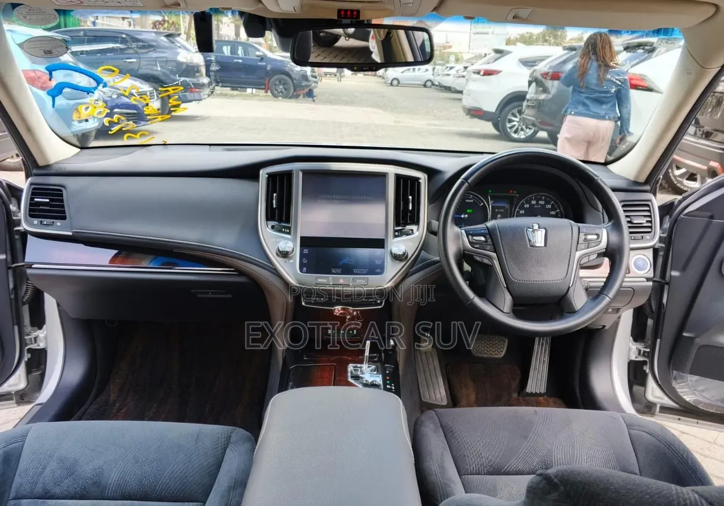Toyota Crown 2019