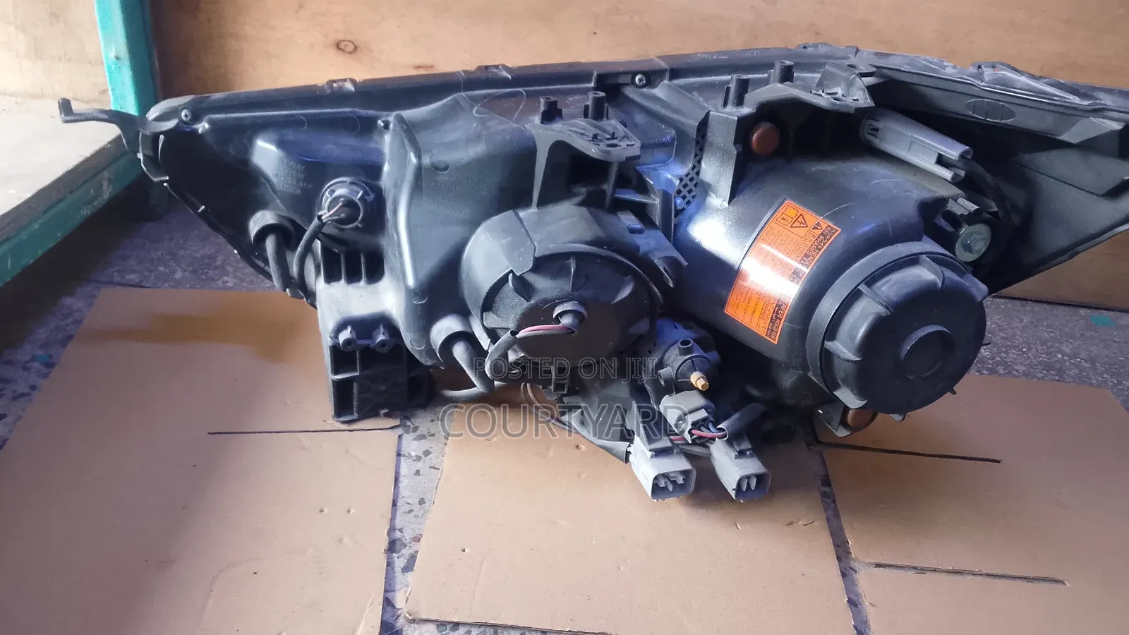Xenon Headlight Mitsubishi RVR 2010-2012