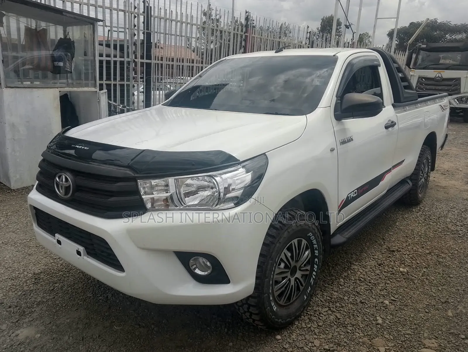 Toyota Hilux 2019 White