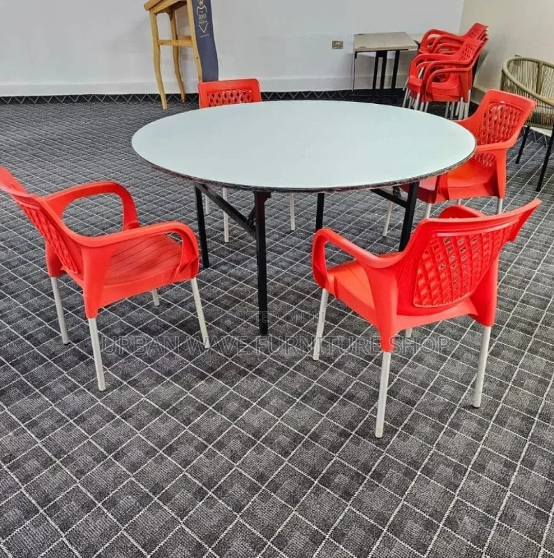 Round Dining/Outdoor Table