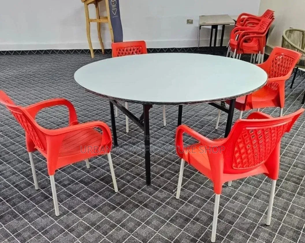 Round Dining/Outdoor Table