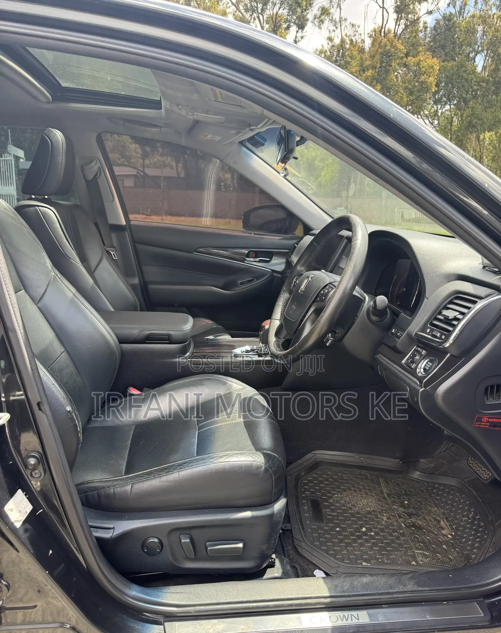 Toyota Crown 2015 Black