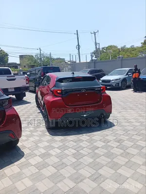 Toyota Yaris 2024 Red