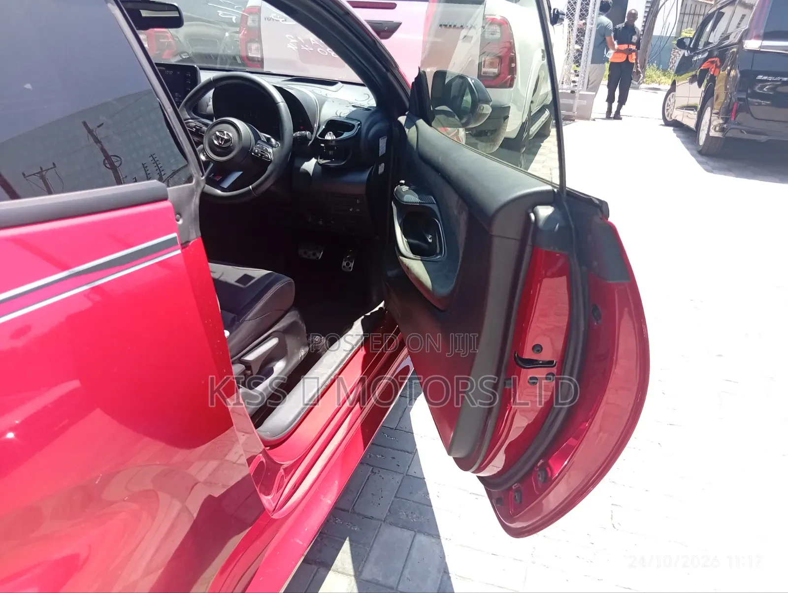 Toyota Yaris 2024 Red