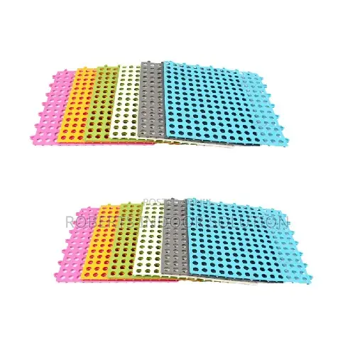 Interlocking Bath Mats With a Variety of Colours