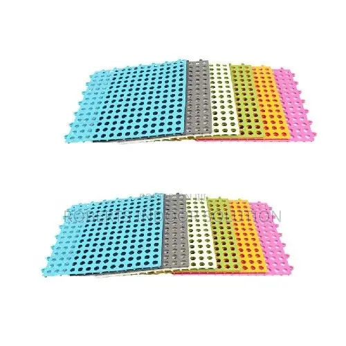 Interlocking Bath Mats With a Variety of Colours