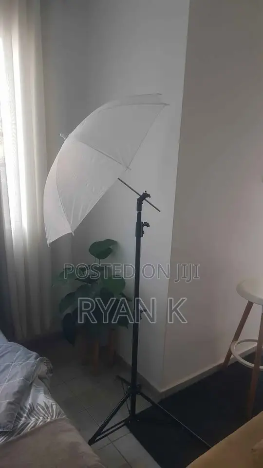 Godox Camera Gear: Heavy Duty Light Stand, Godox Umbrella & E -Type Mo