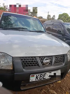 Nissan Hardbody 2007 White