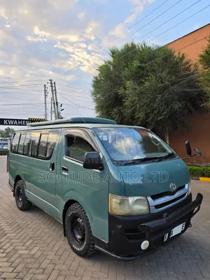 Toyota HiAce 2007 Green
