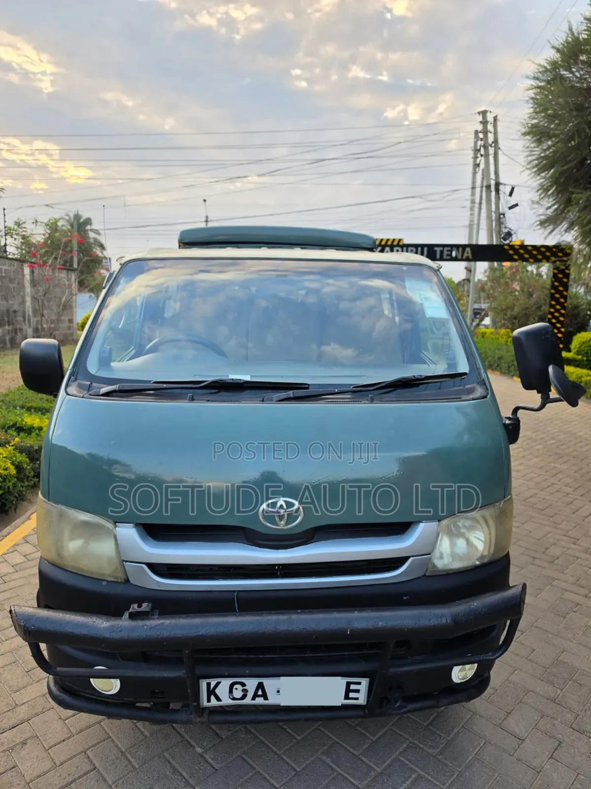 Toyota HiAce 2007 Green