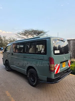 Toyota HiAce 2007 Green